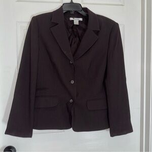 Black Tailored Blazer with Notched Lapels